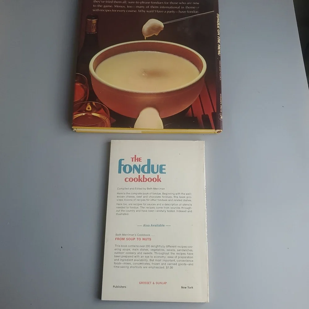 Fondue‎ on the Menu Hardcover Vintage Book The Fondue Cookbook PB Retro 70's NOS